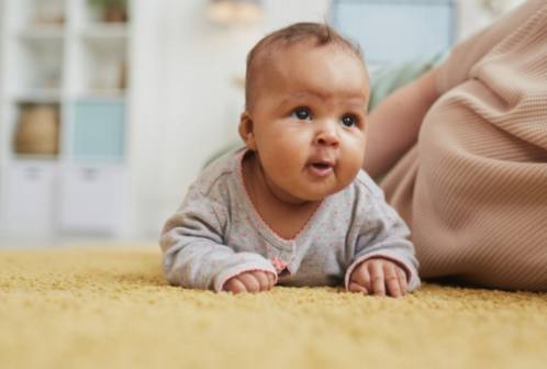 Effekten av sömnregression på småbarns utveckling: Vad föräldrar behöver veta